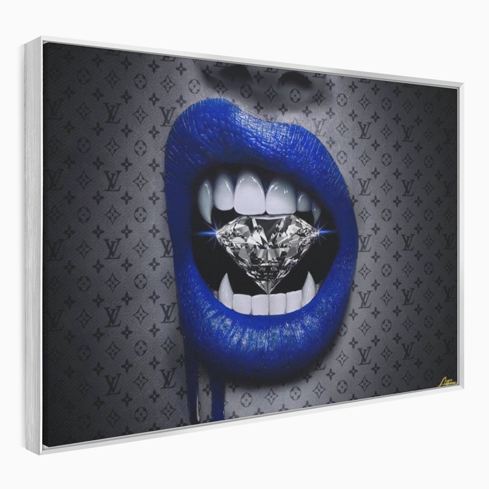 Tablou canvas cu buze albastre cu diamant, in rama de aluminiu argintiu